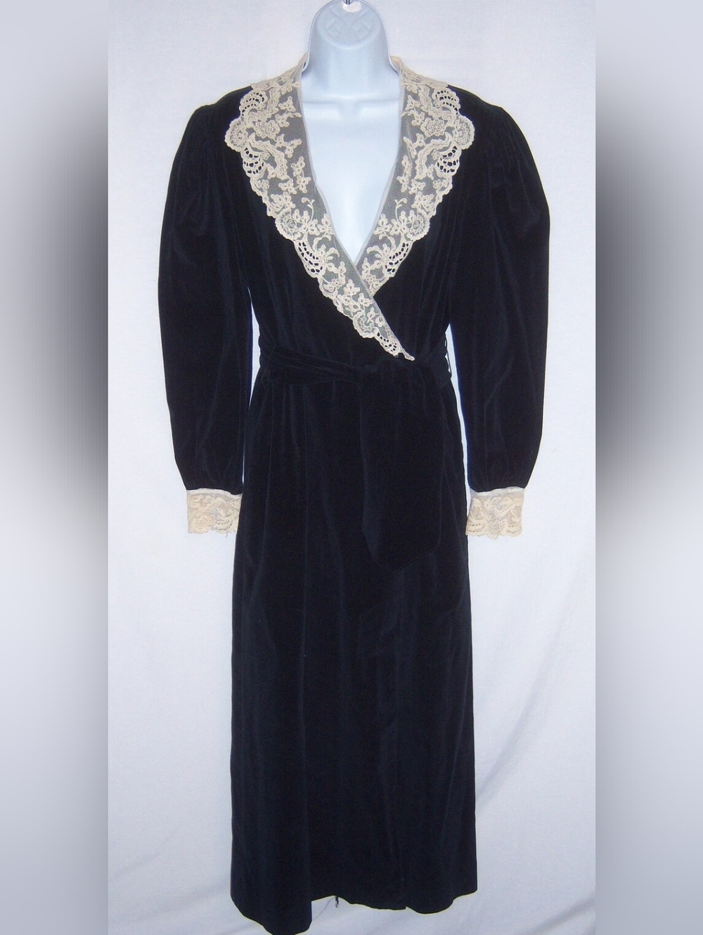 vintage Ralph Lauren Navy Velvet Long Robe with Cream Lace Trim-size 6